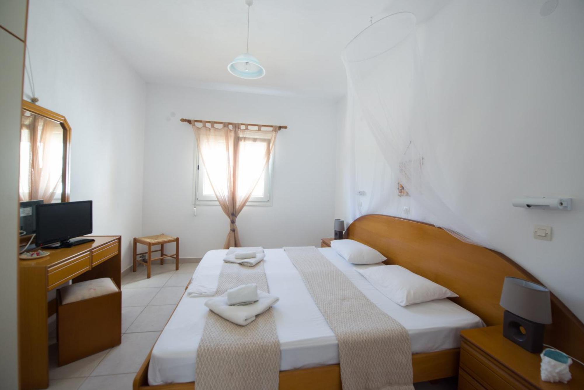 S&C Kosmos Beach Resort โรดา ภายนอก รูปภาพ